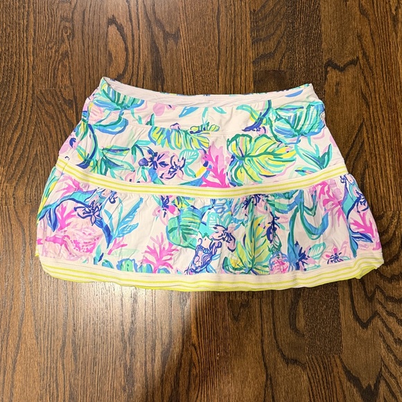 Lilly Pulitzer Dresses & Skirts - Lilly Pulitzer luxletic skort small
